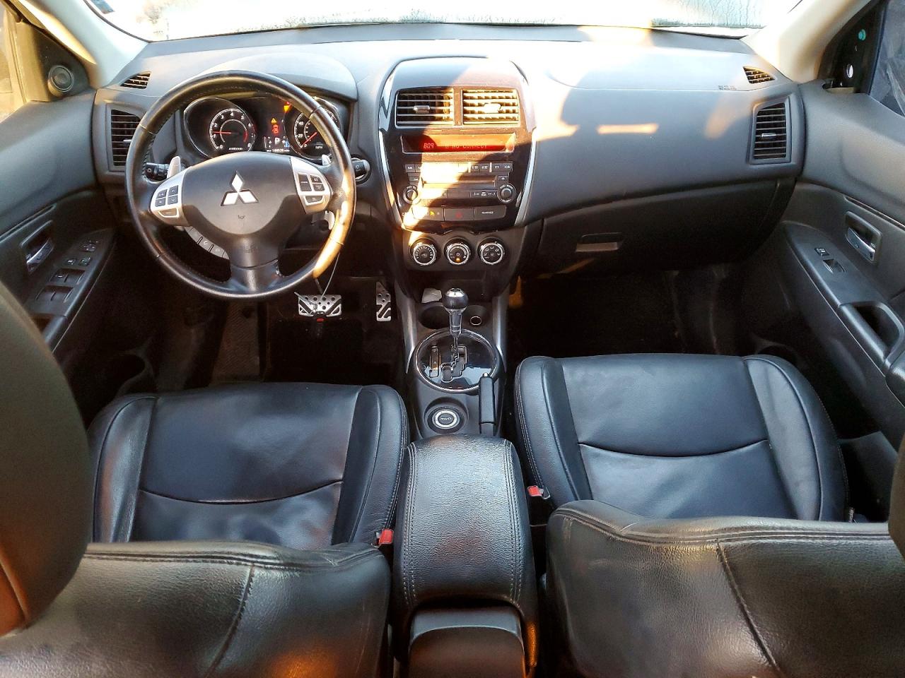 2013 MITSUBISHI OUTLANDER SPORT LE photo 8