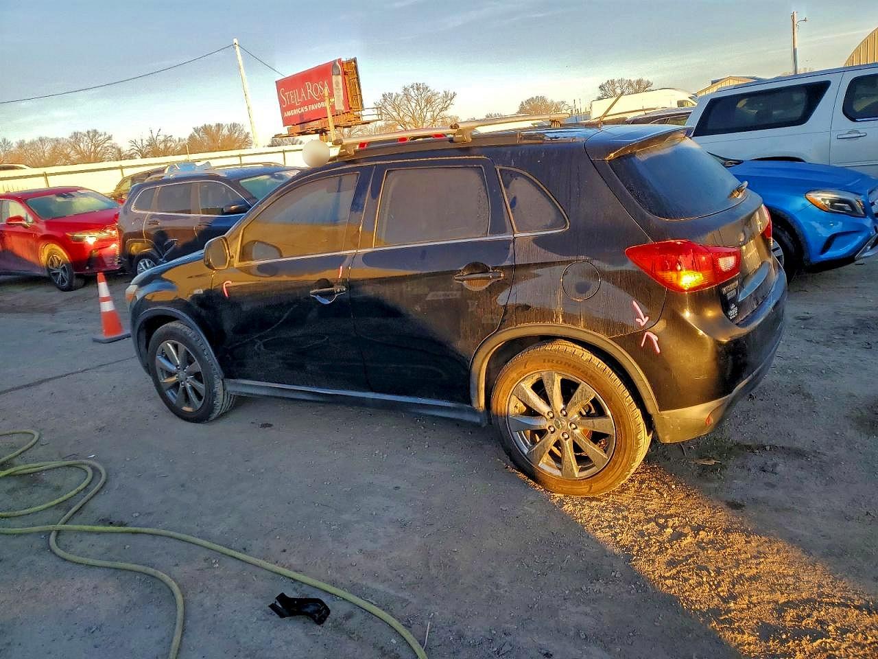 2013 MITSUBISHI OUTLANDER SPORT LE photo 2