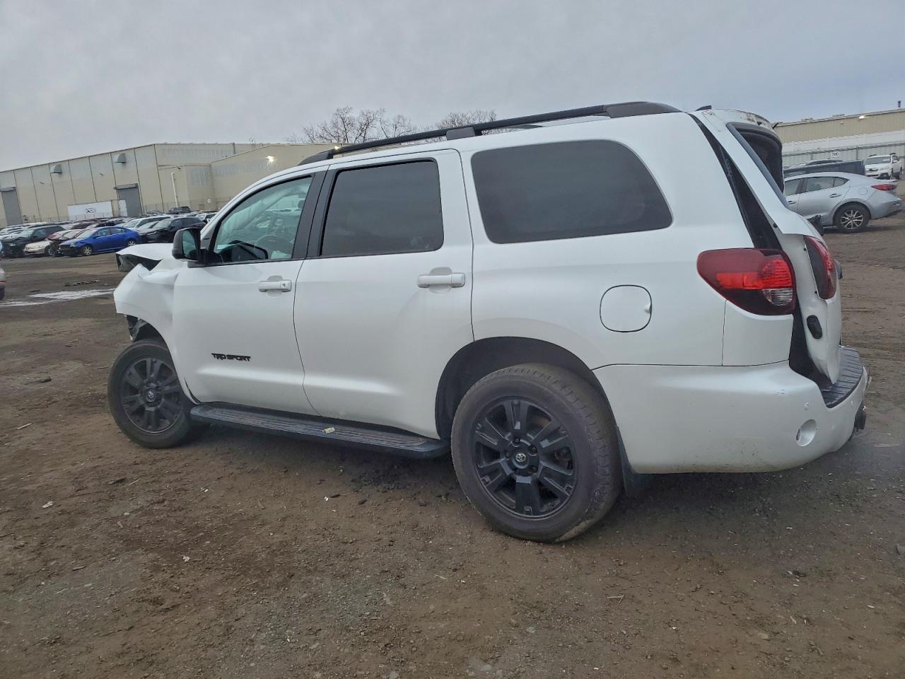 2022 TOYOTA SEQUOIA SR5 photo 2