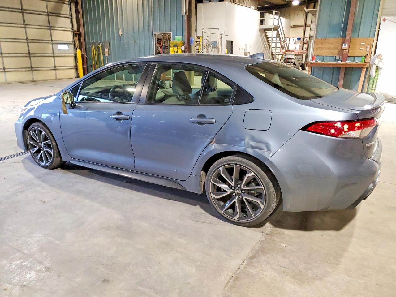 2022 TOYOTA COROLLA SE photo 2