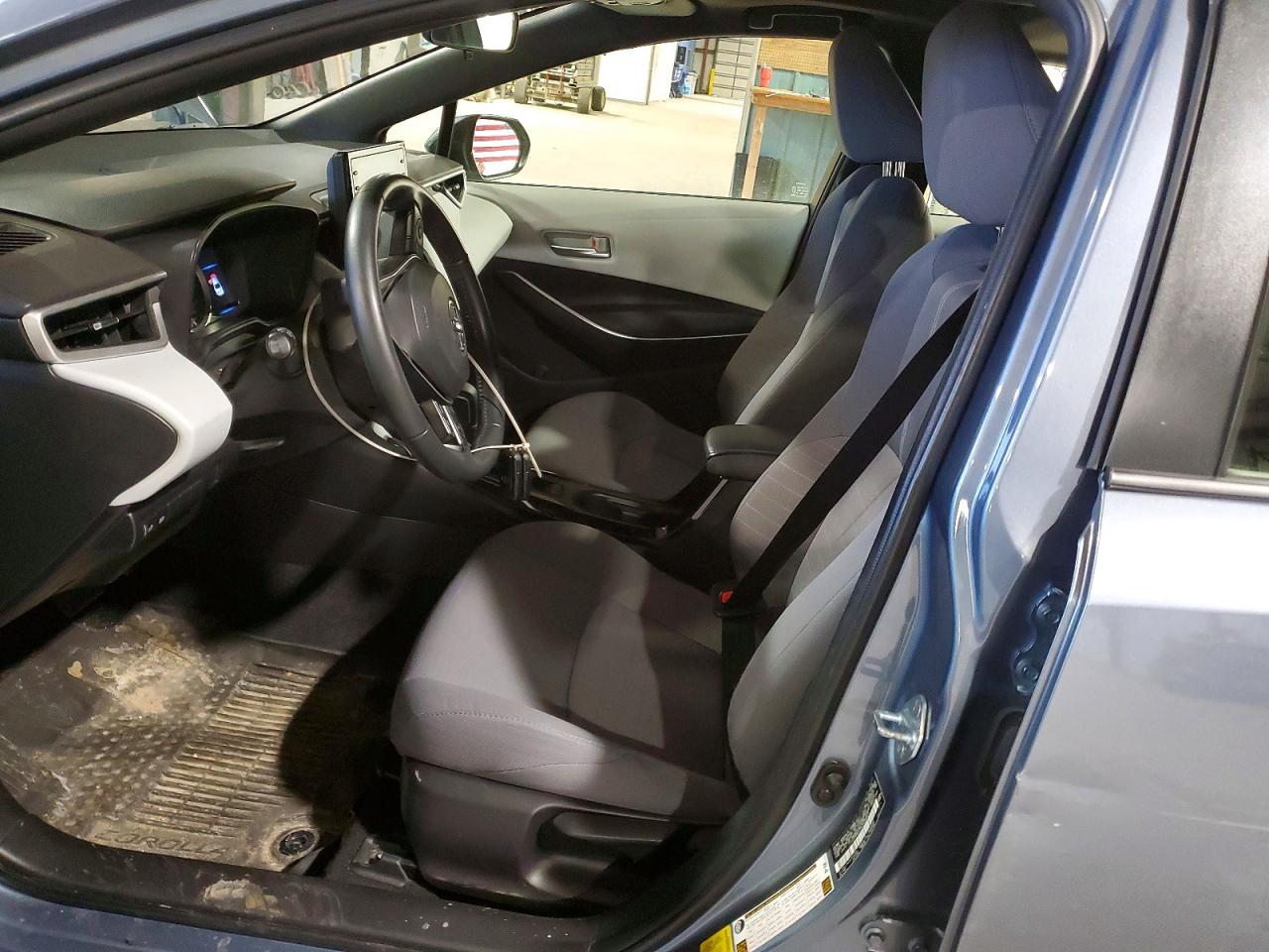 2022 TOYOTA COROLLA SE photo 7