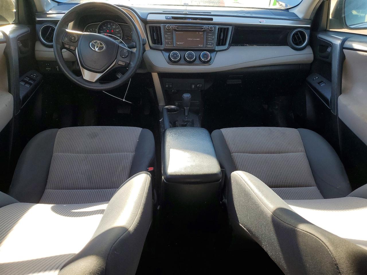 2015 TOYOTA RAV4 LE photo 8