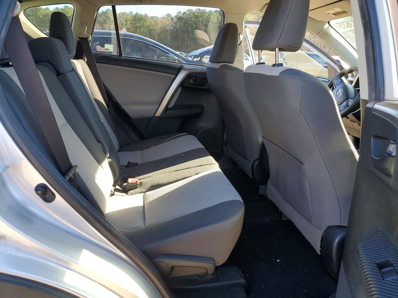 2015 TOYOTA RAV4 LE photo 11