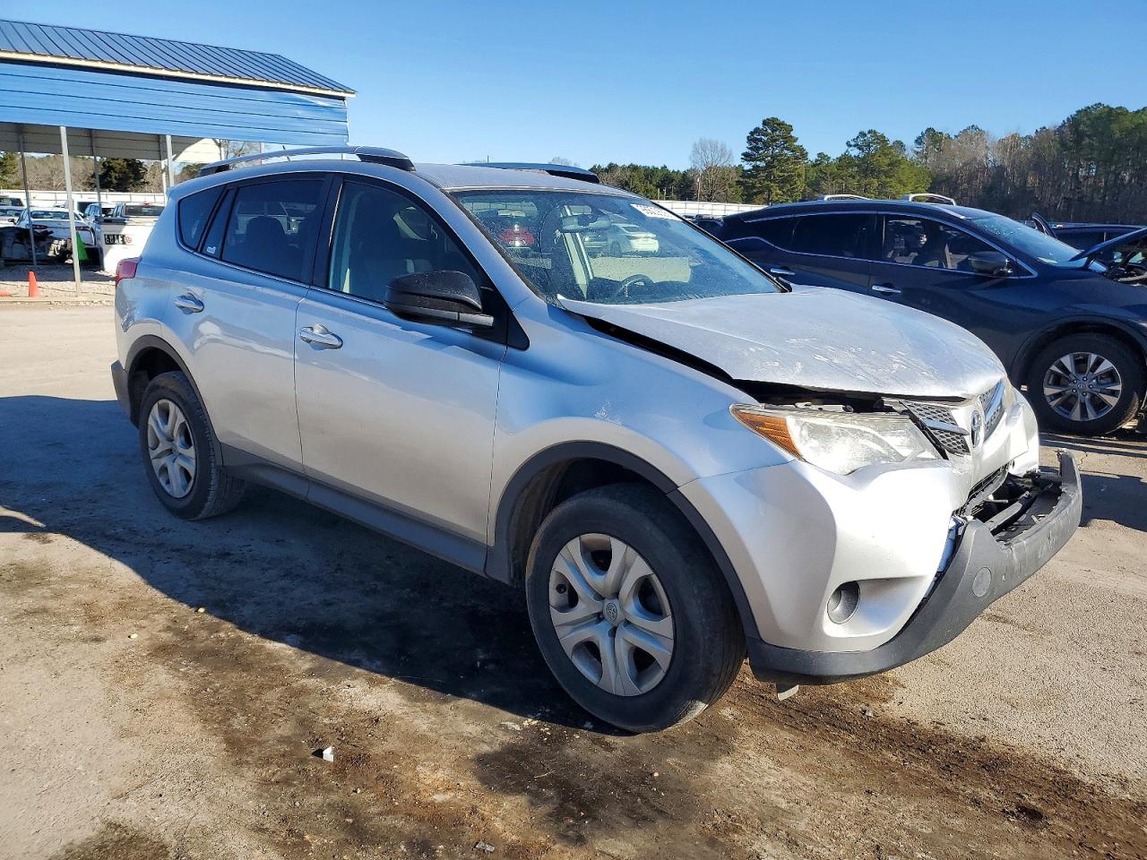 2015 TOYOTA RAV4 LE photo 4