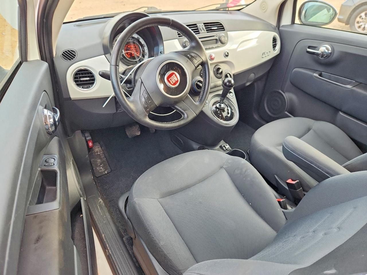 2015 FIAT 500 POP photo 8