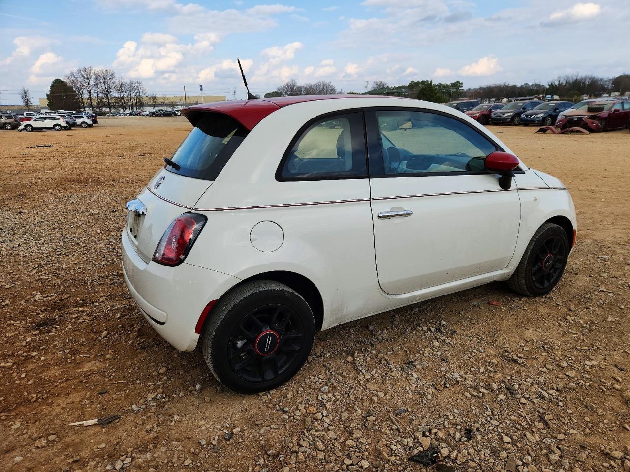 2015 FIAT 500 POP photo 3