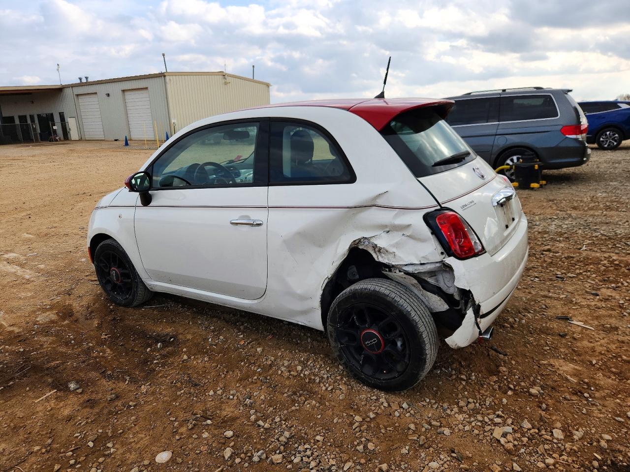 2015 FIAT 500 POP photo 2