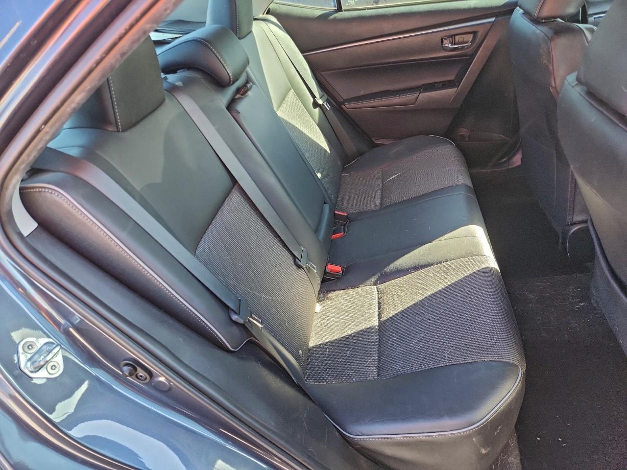 2015 TOYOTA COROLLA L photo 10