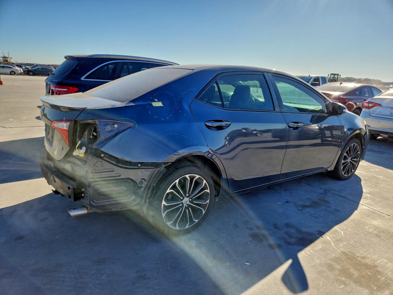 2015 TOYOTA COROLLA L photo 3