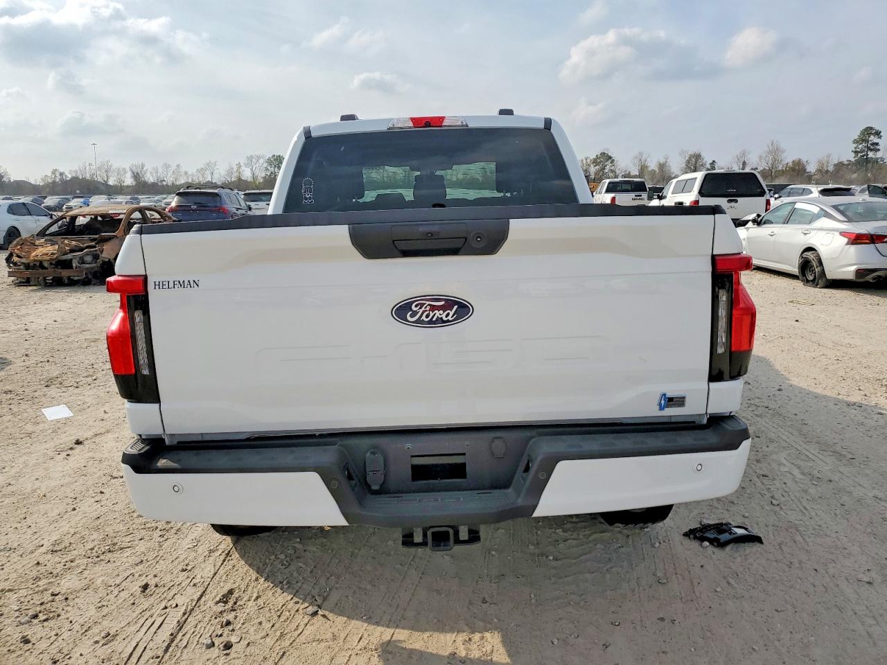 2025 FORD F150 LIGHTNING XLT photo 6