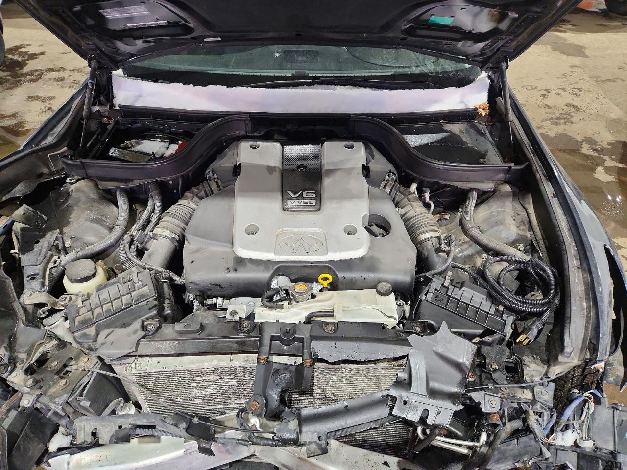 2012 INFINITI G37 photo 11