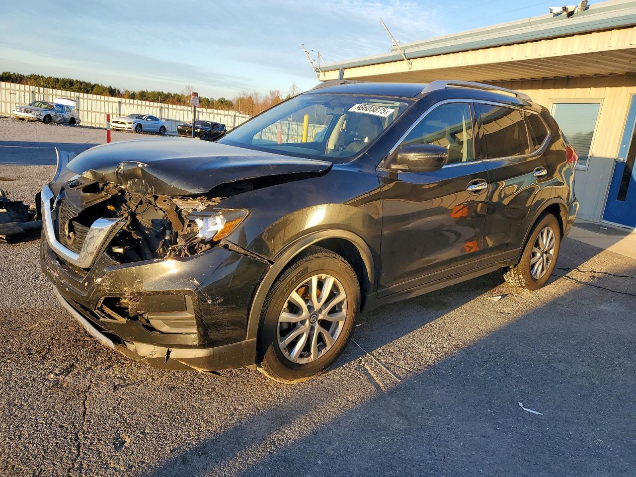 2017 NISSAN ROGUE