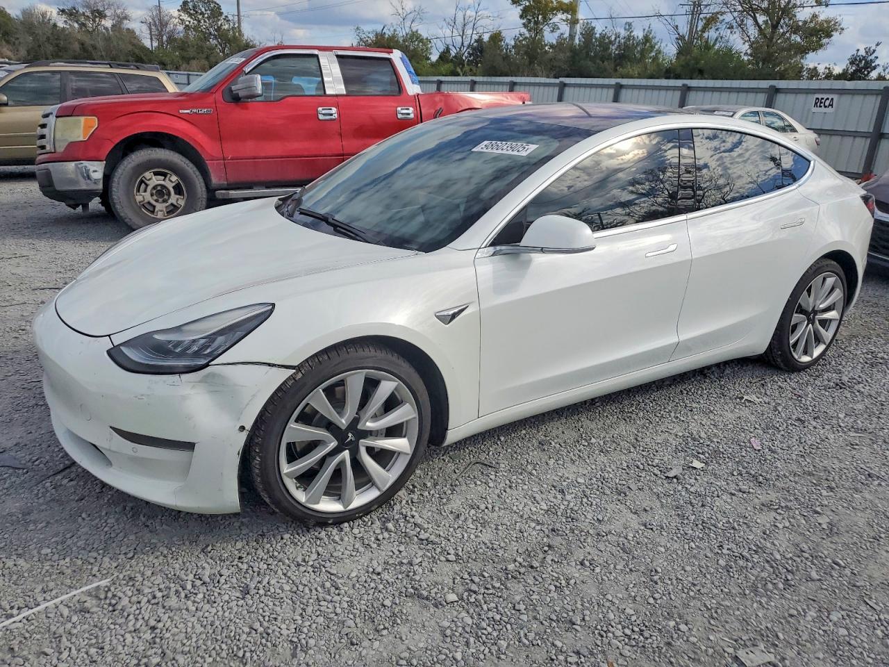 2018 TESLA MODEL 3