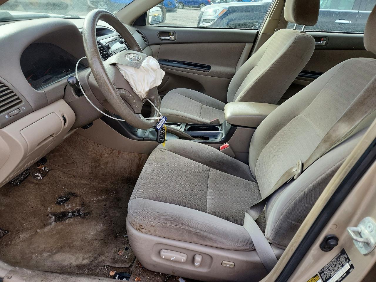 2005 TOYOTA CAMRY LE photo 7
