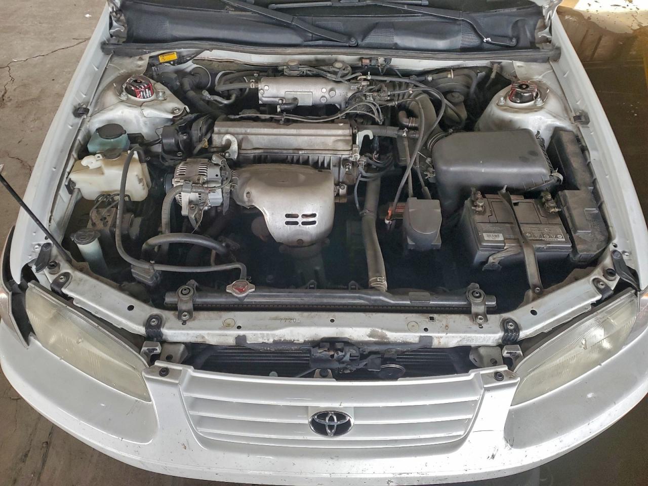 1999 TOYOTA CAMRY CE photo 11
