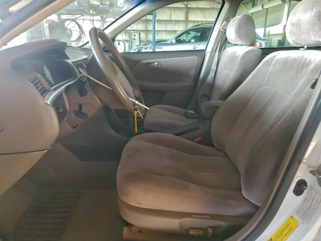 1999 TOYOTA CAMRY CE photo 7