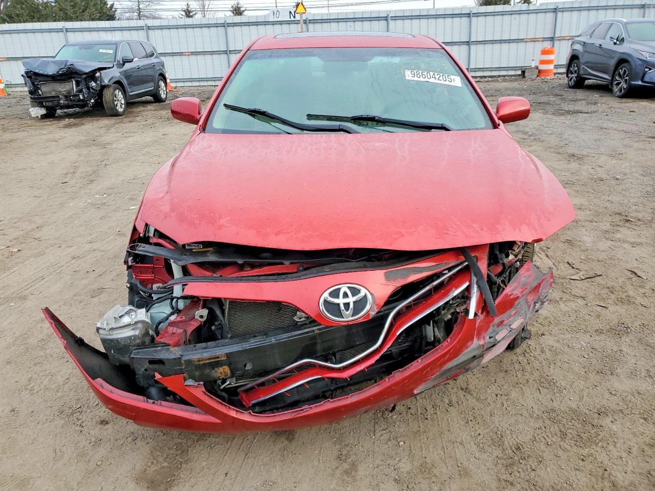 2010 TOYOTA CAMRY SE photo 5