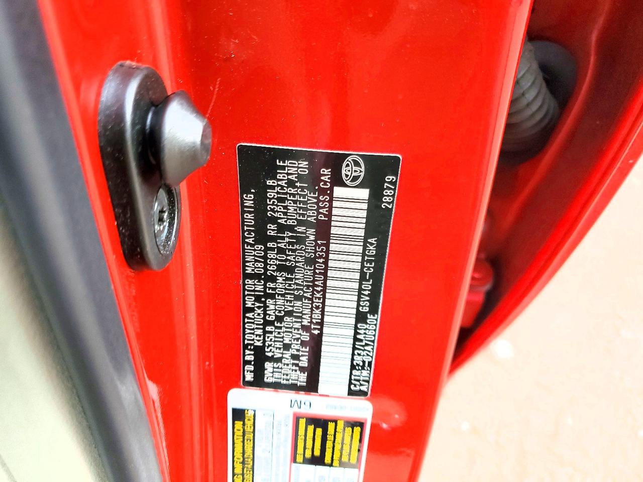 2010 TOYOTA CAMRY SE photo 12