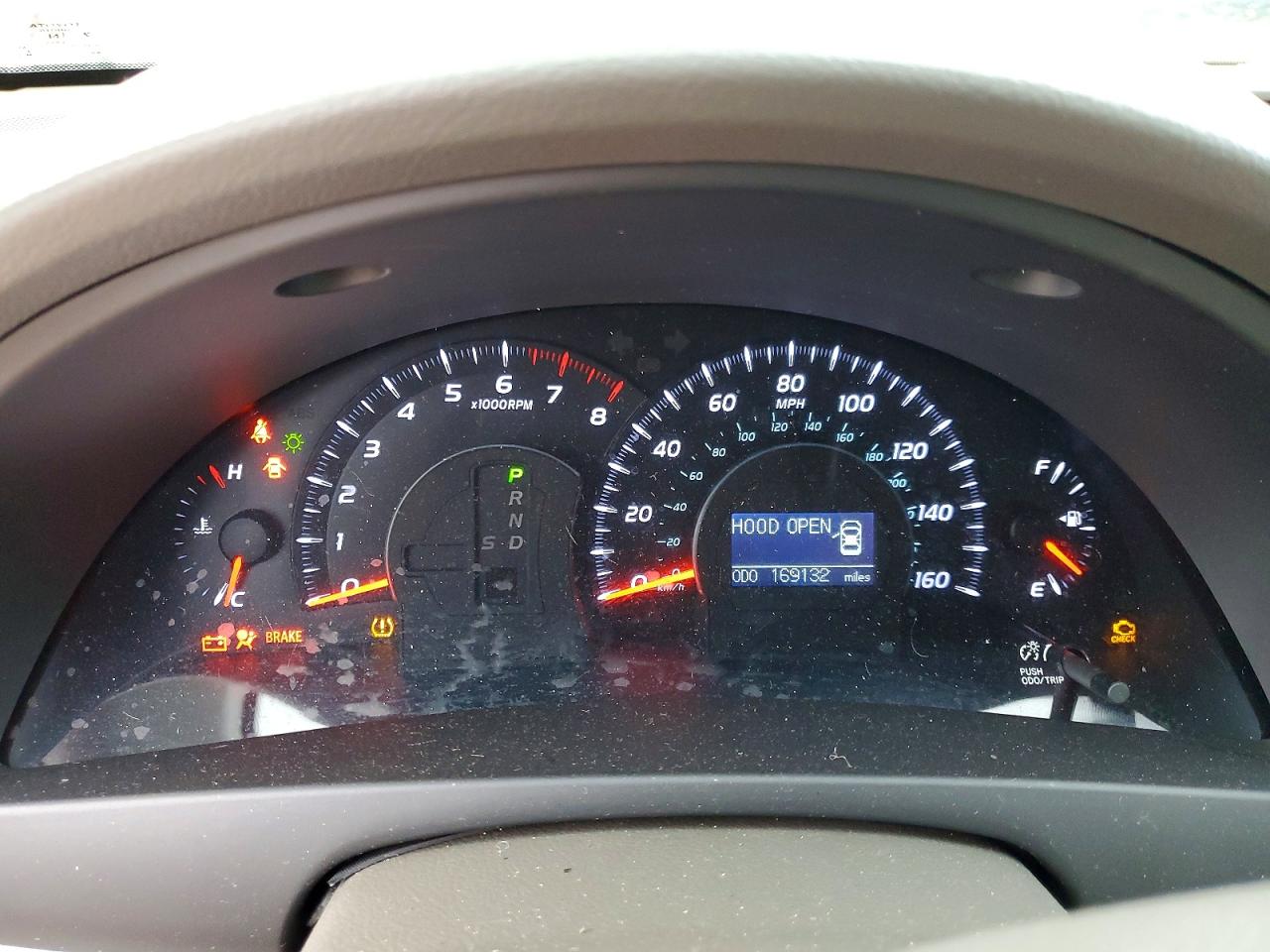 2010 TOYOTA CAMRY SE photo 9