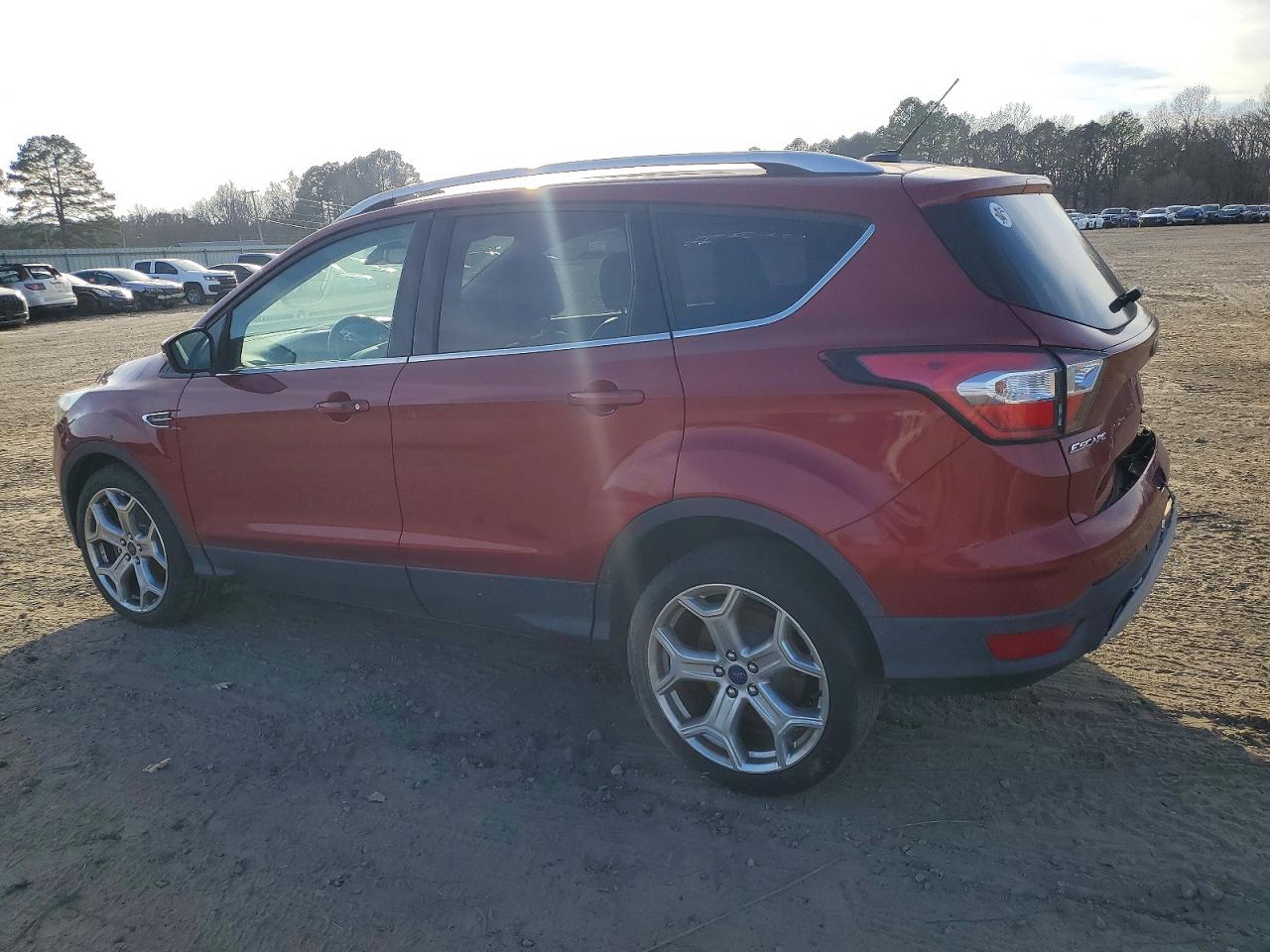 2017 FORD ESCAPE TITANIUM photo 2
