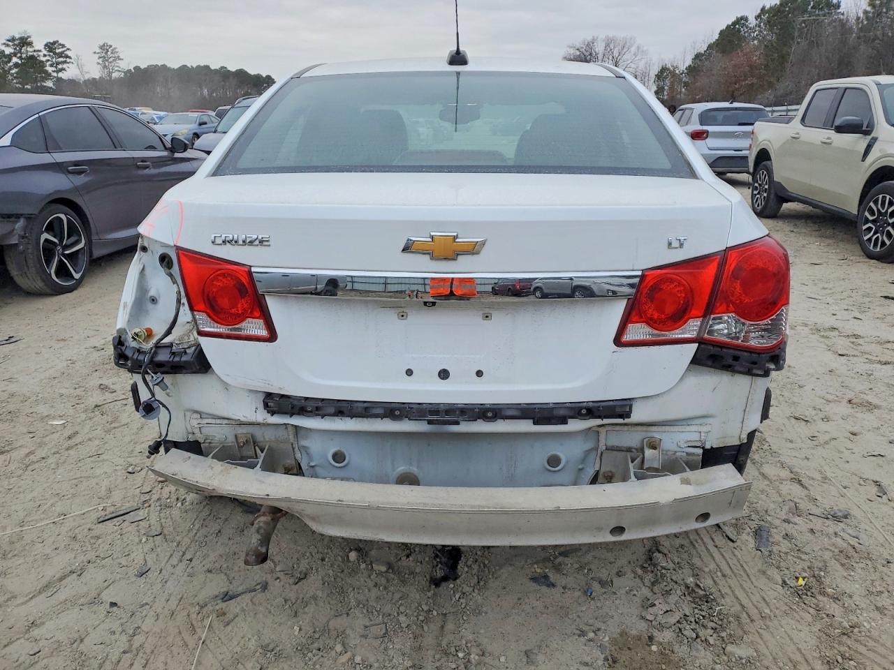 2016 CHEVROLET CRUZE LIMITED LT photo 6