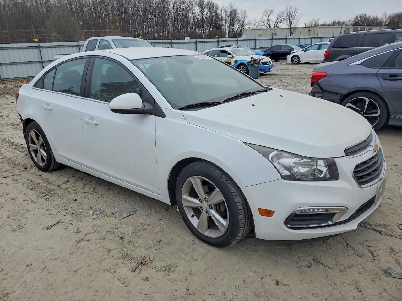 2016 CHEVROLET CRUZE LIMITED LT photo 4