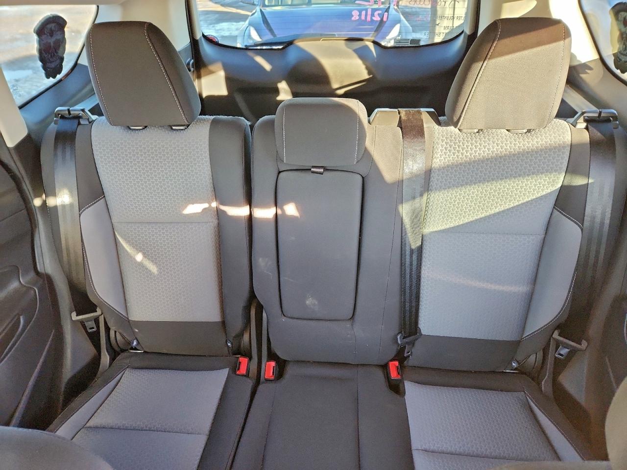 2017 FORD ESCAPE SE photo 10