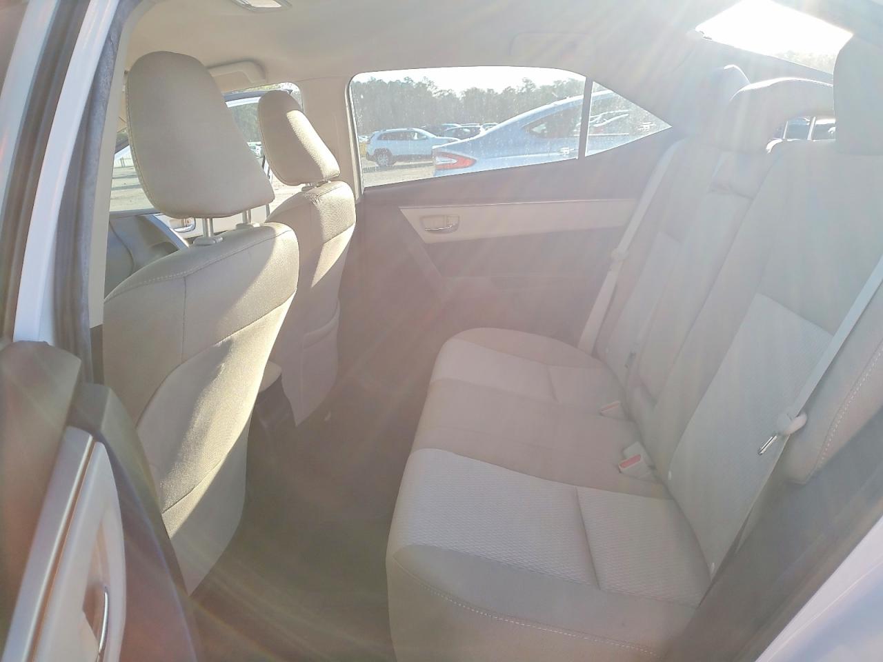 2016 TOYOTA COROLLA L photo 10