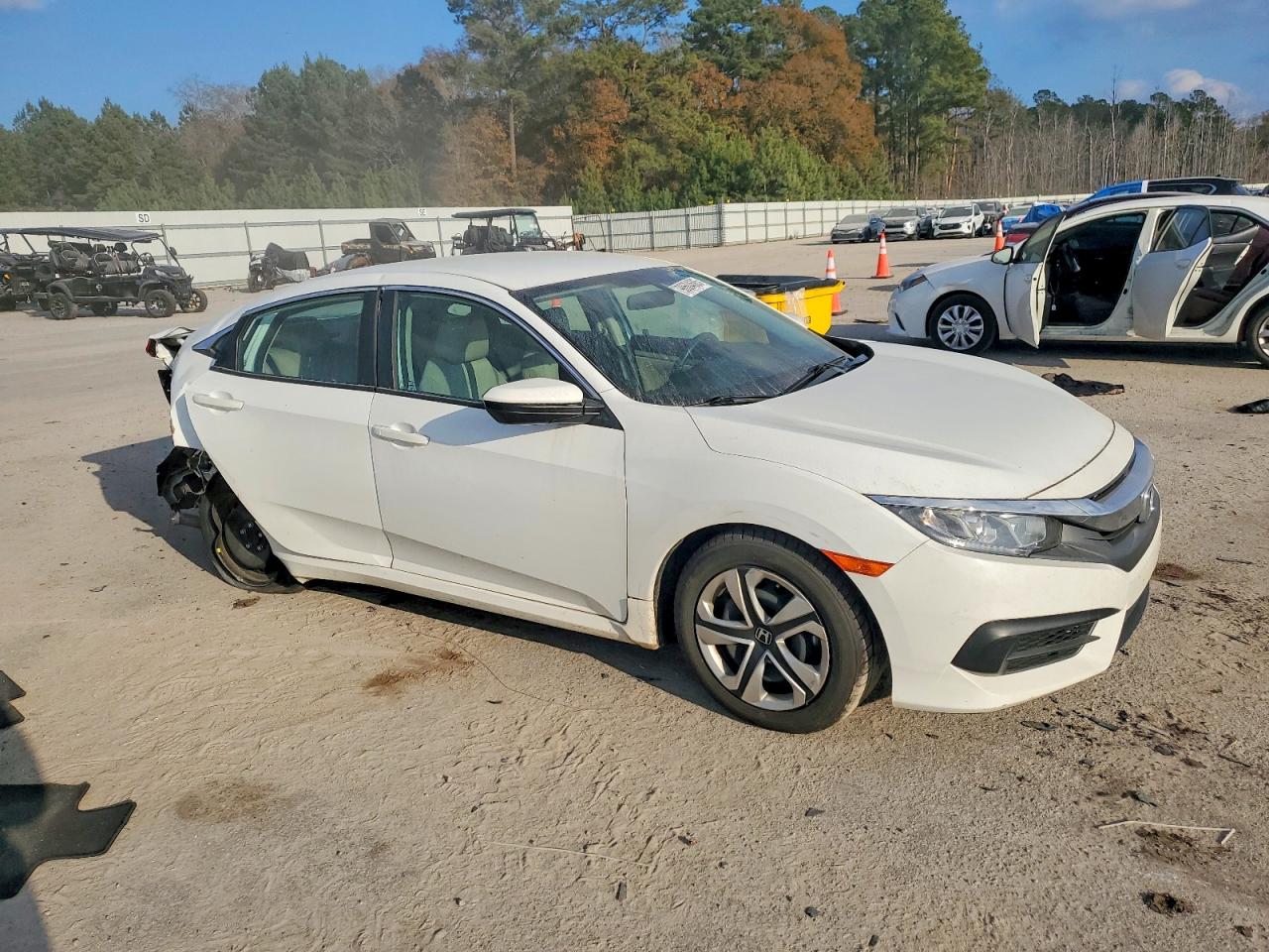 2016 HONDA CIVIC LX photo 4