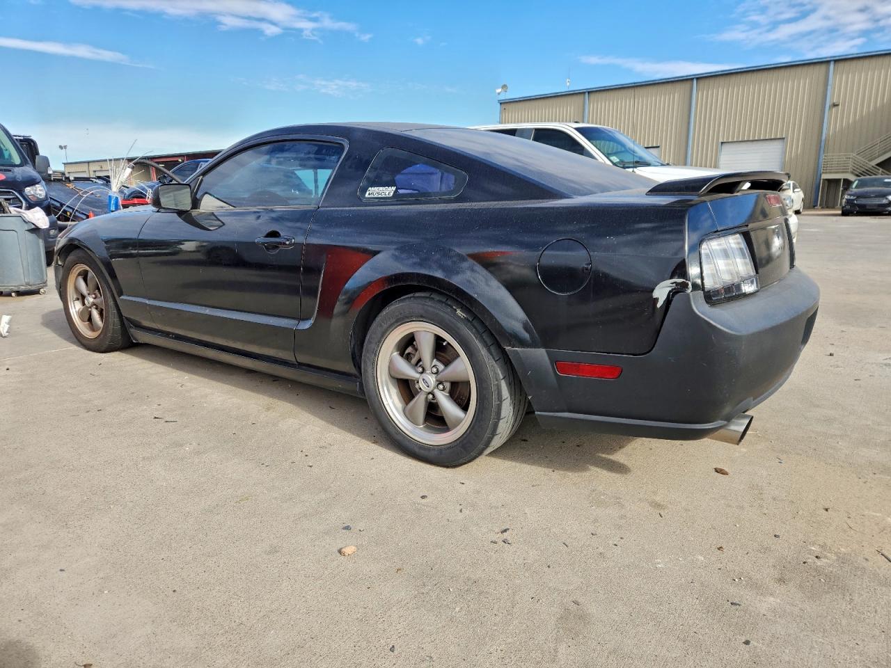 2006 FORD MUSTANG GT photo 2