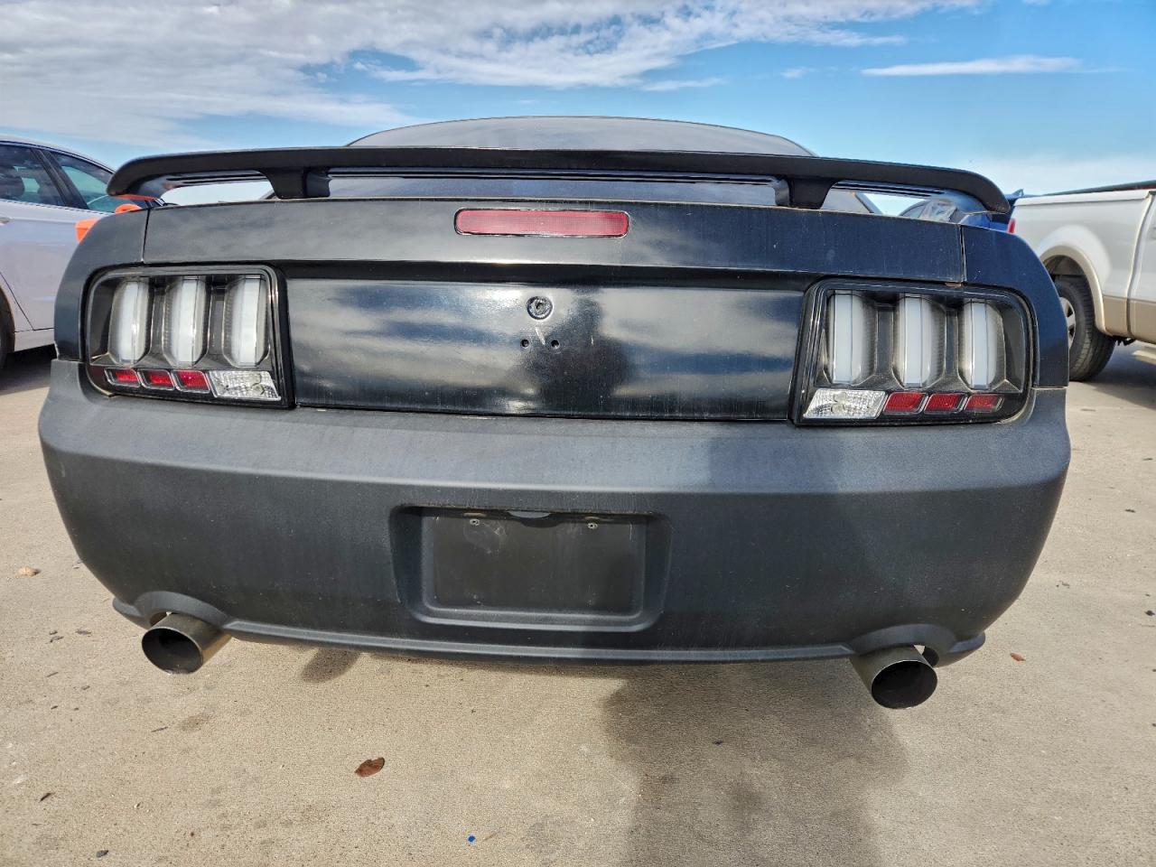 2006 FORD MUSTANG GT photo 6