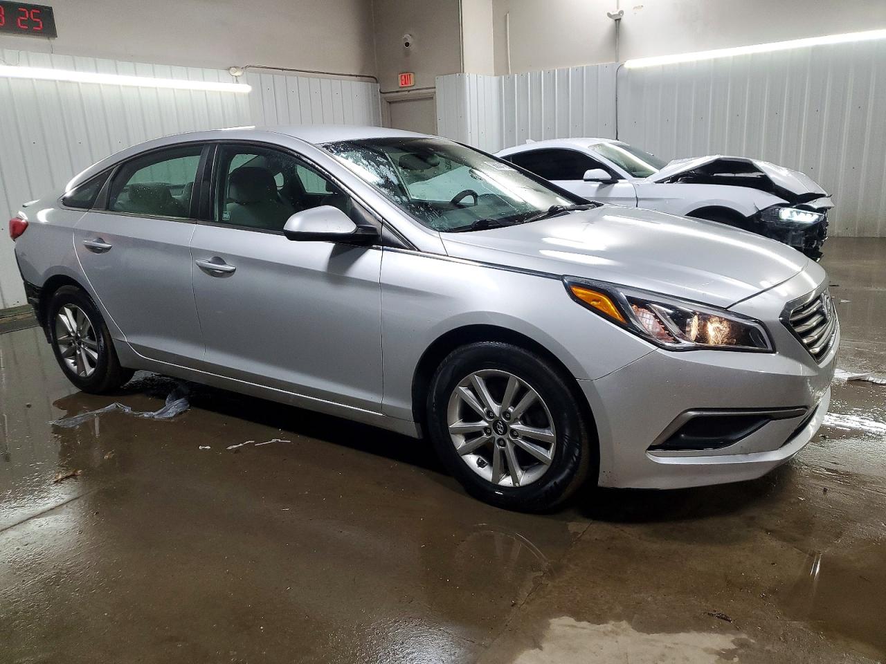2016 HYUNDAI SONATA SE photo 7