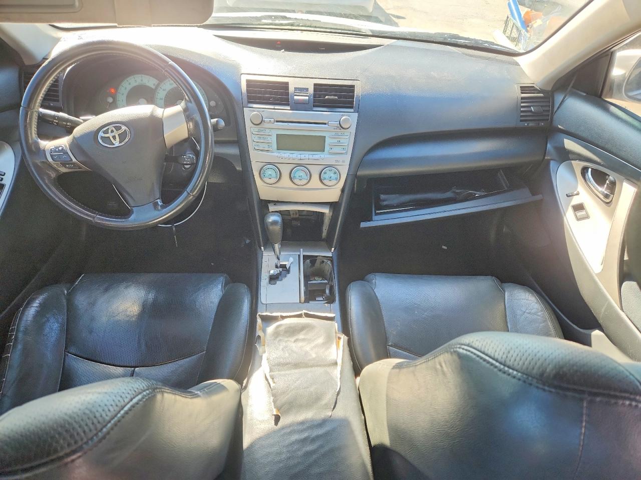 2008 TOYOTA CAMRY LE photo 8