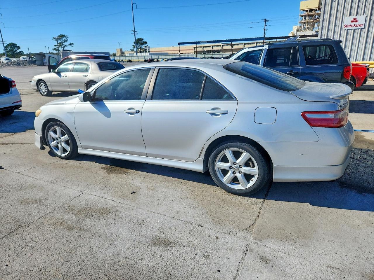 2008 TOYOTA CAMRY LE photo 2