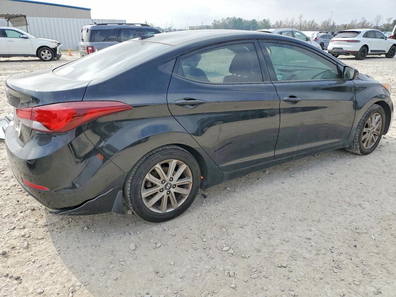 2016 HYUNDAI ELANTRA SE photo 3