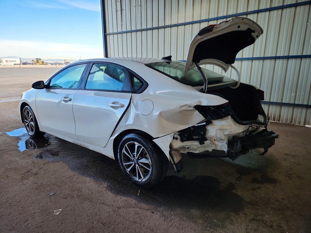 2024 KIA FORTE LXS photo 2