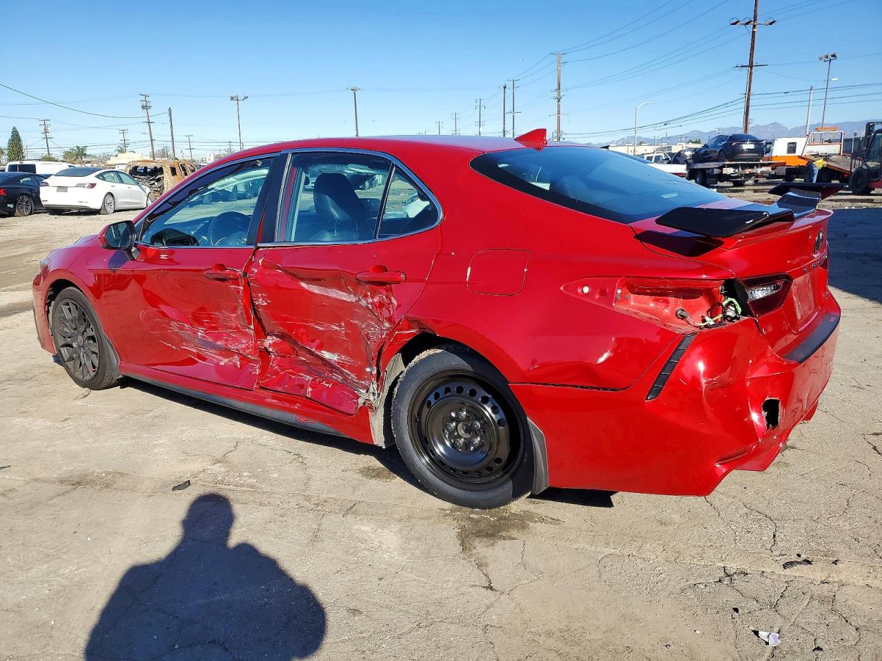 2021 TOYOTA CAMRY SE photo 3