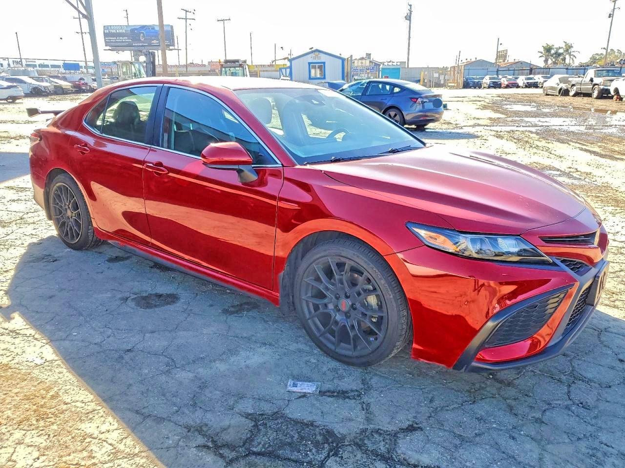 2021 TOYOTA CAMRY SE photo 7