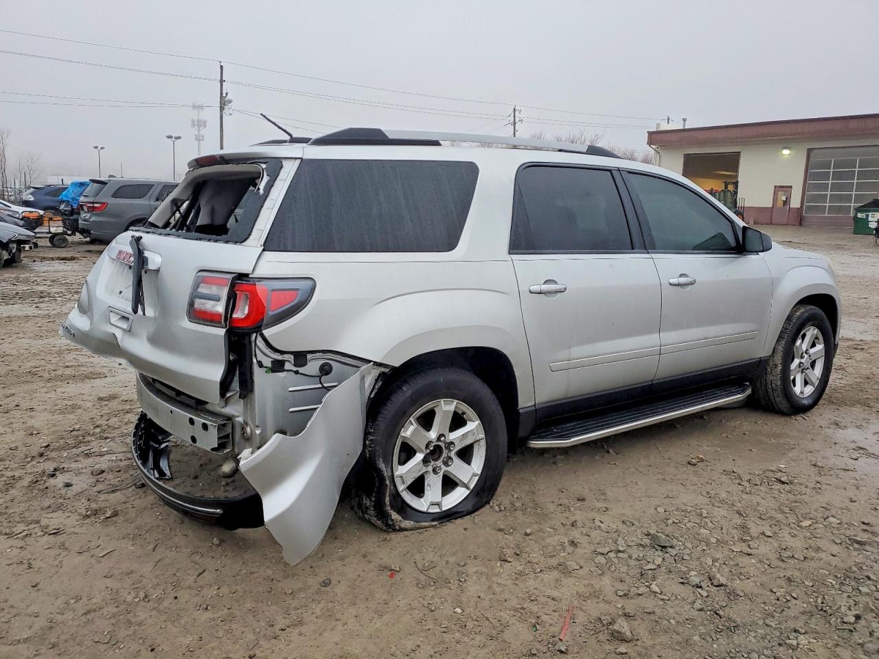 2016 GMC ACADIA SLE photo 3