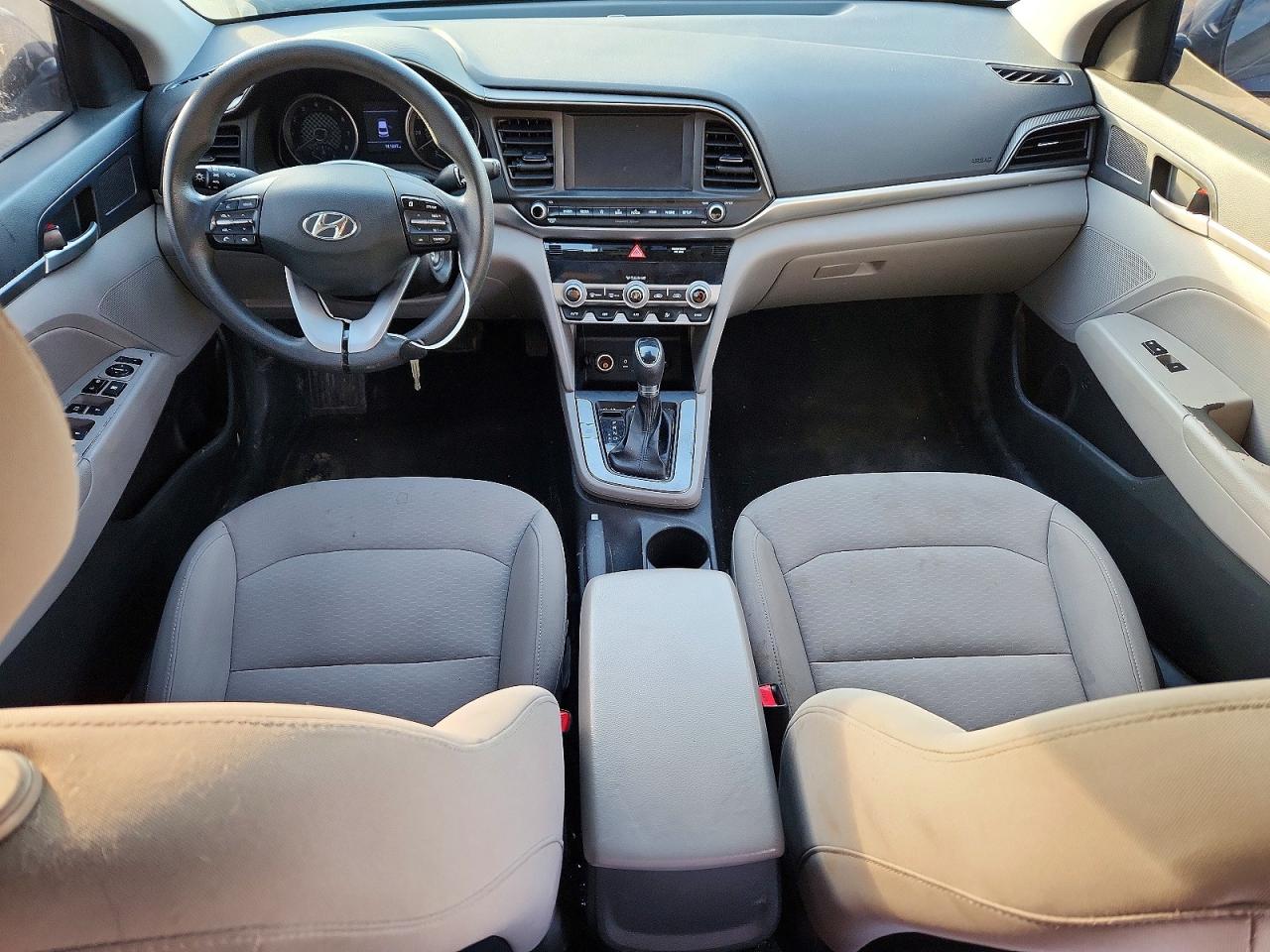 2020 HYUNDAI ELANTRA SEL photo 8