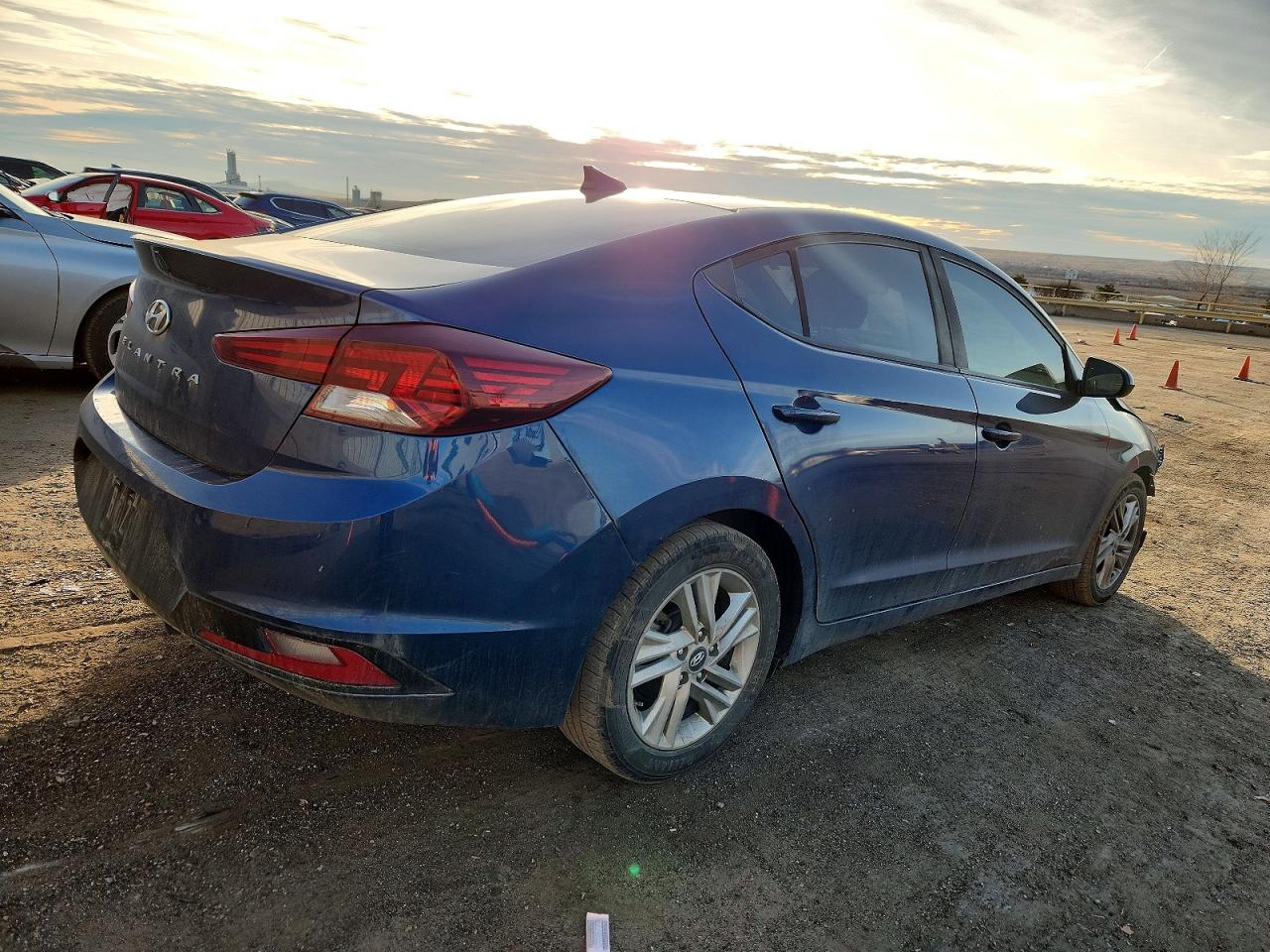 2020 HYUNDAI ELANTRA SEL photo 3