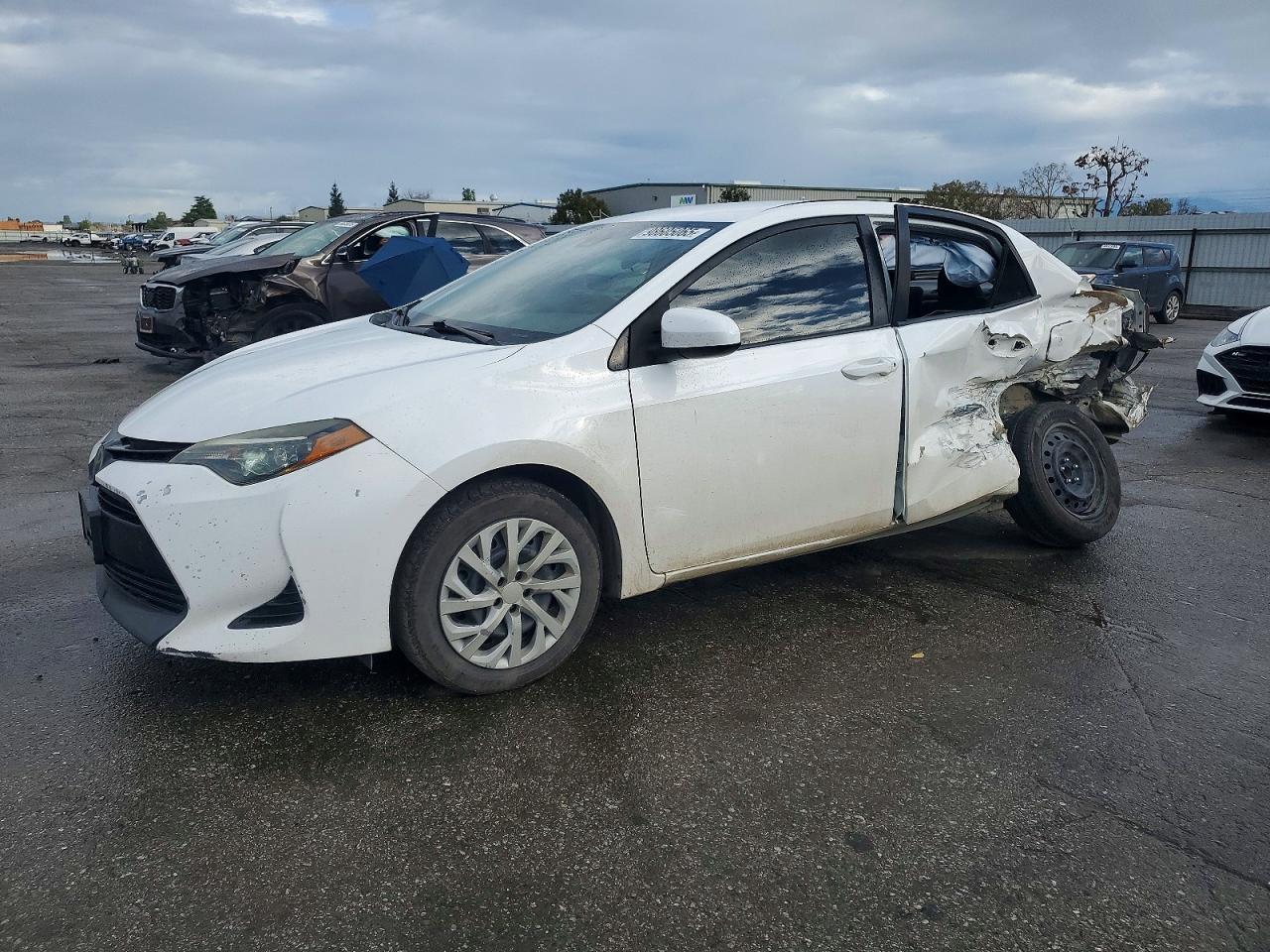 2018 TOYOTA COROLLA
