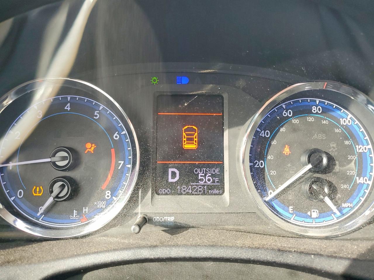 2018 TOYOTA COROLLA L photo 9