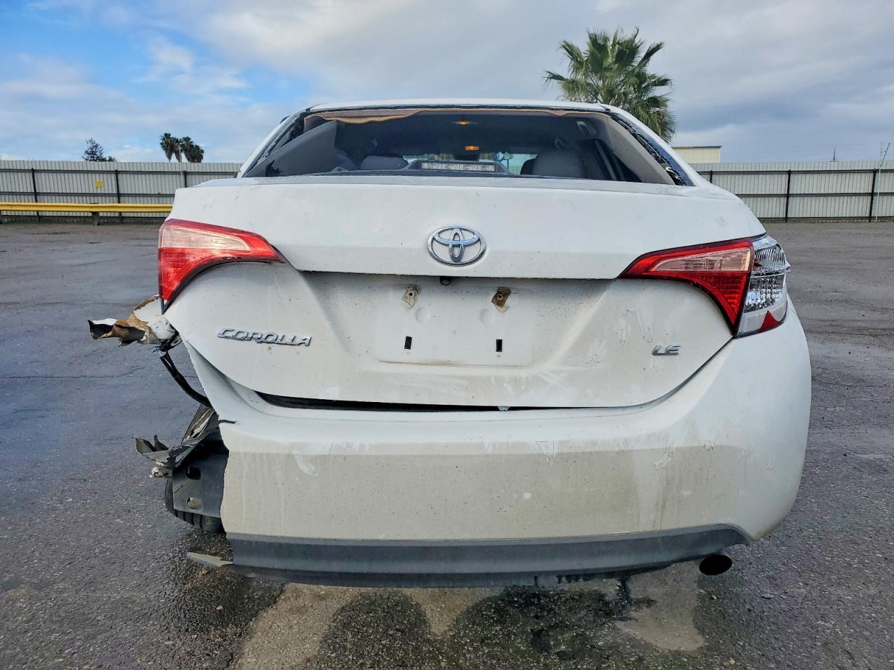 2018 TOYOTA COROLLA L photo 6