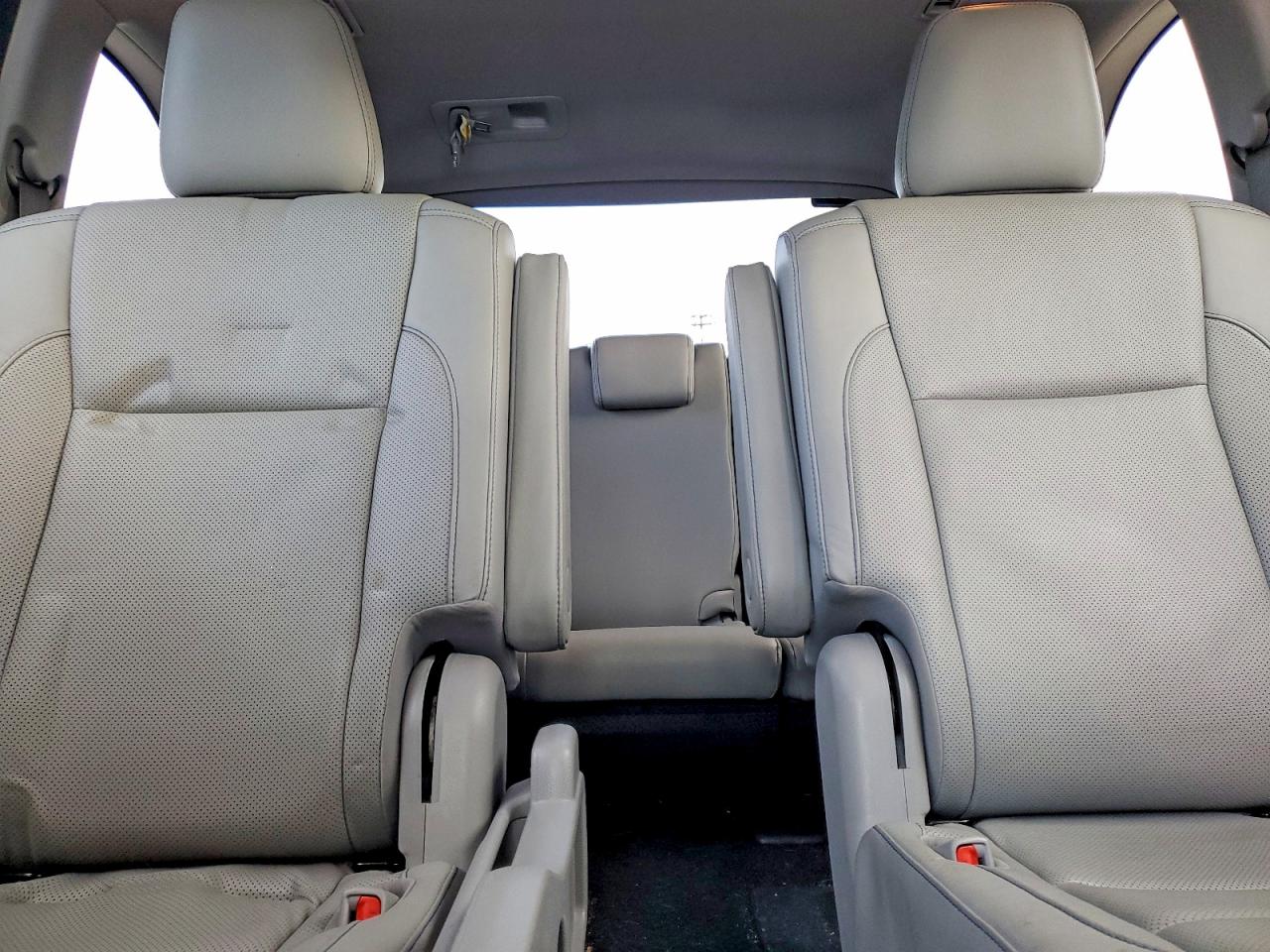 2017 TOYOTA HIGHLANDER LIMITED photo 10