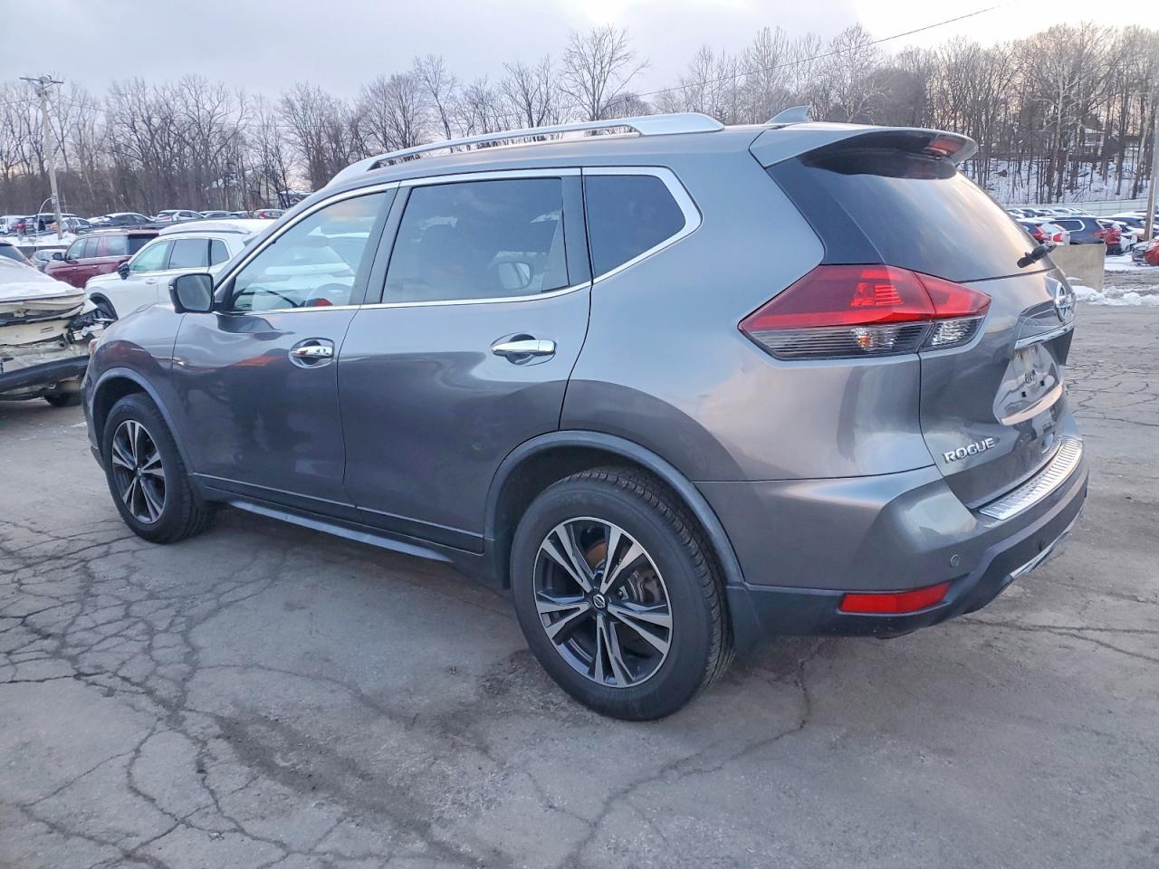 2020 NISSAN ROGUE S photo 2