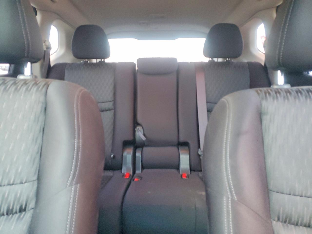 2020 NISSAN ROGUE S photo 10
