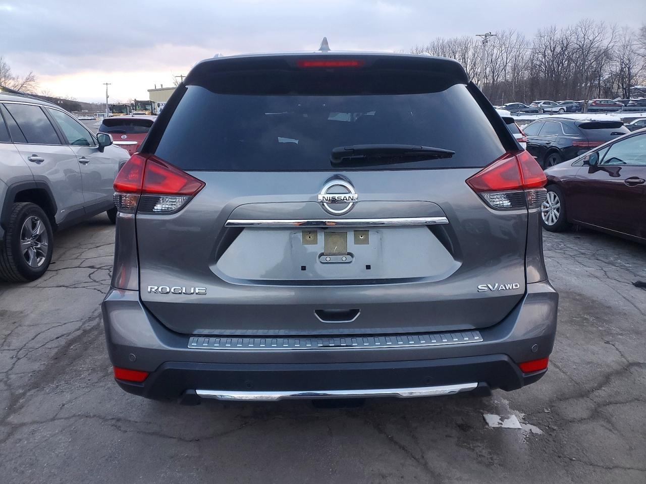 2020 NISSAN ROGUE S photo 6