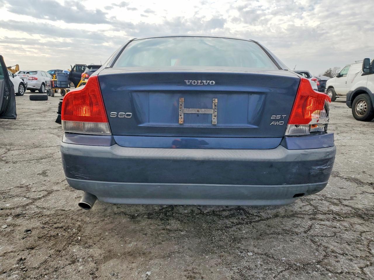2004 VOLVO S60 2.5T photo 16