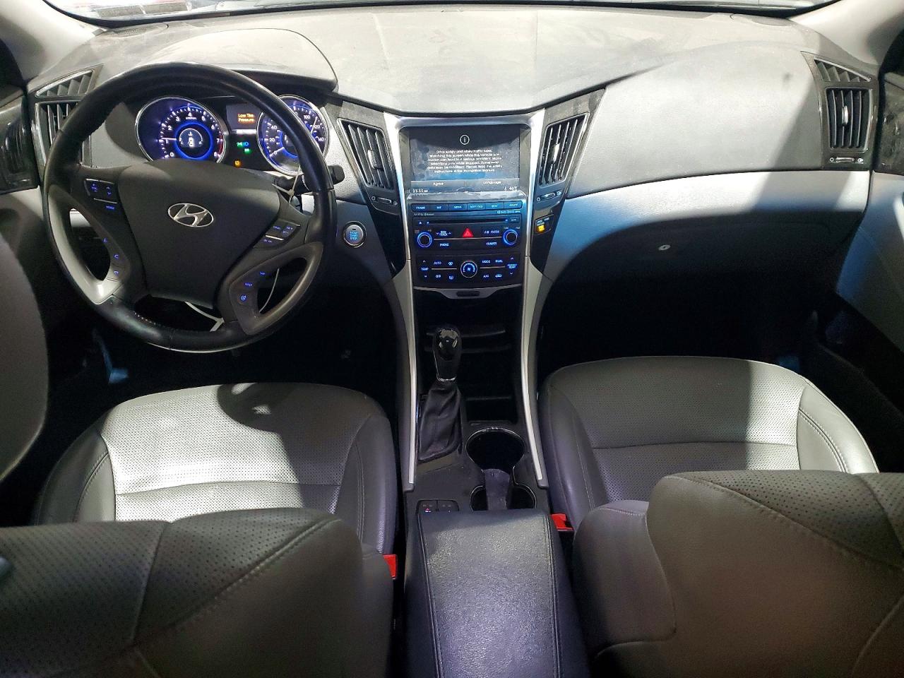 2014 HYUNDAI SONATA SE photo 8